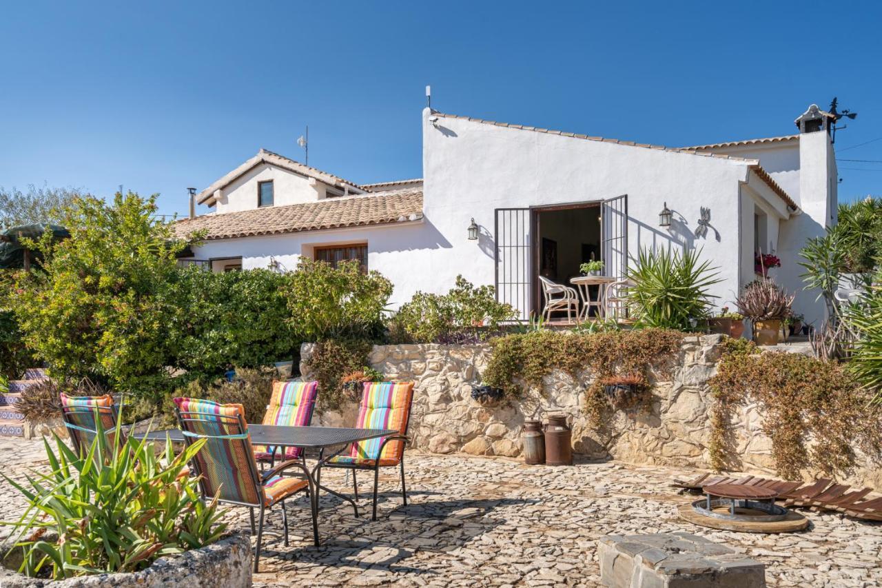 Hacienda La Buena Vida B&B En Appartementen Algarinejo Bagian luar foto