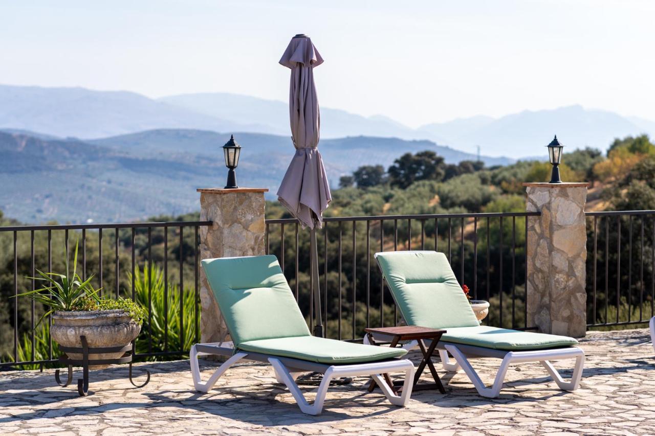 Hacienda La Buena Vida B&B En Appartementen Algarinejo Bagian luar foto