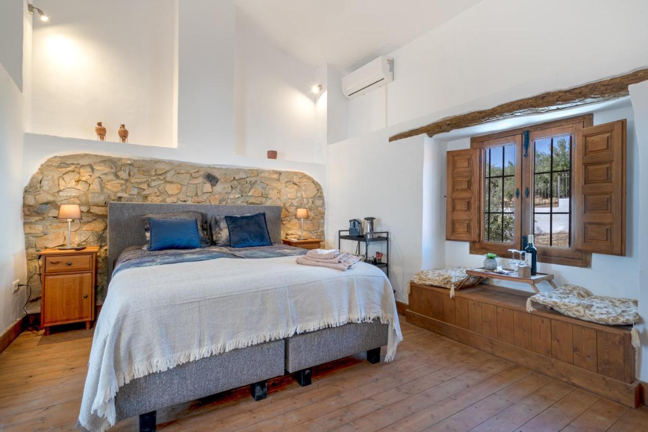 Hacienda La Buena Vida B&B En Appartementen Algarinejo Bagian luar foto