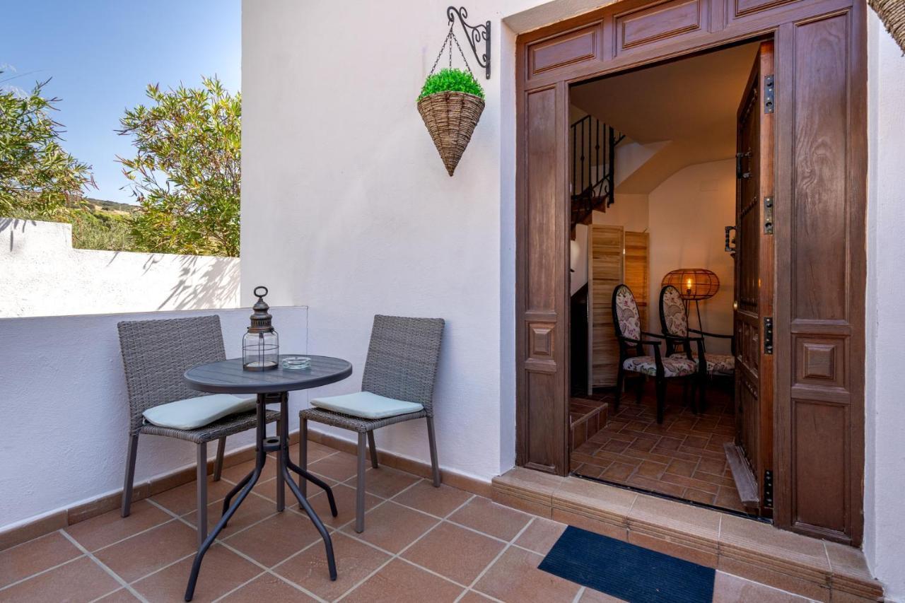 Hacienda La Buena Vida B&B En Appartementen Algarinejo Bagian luar foto