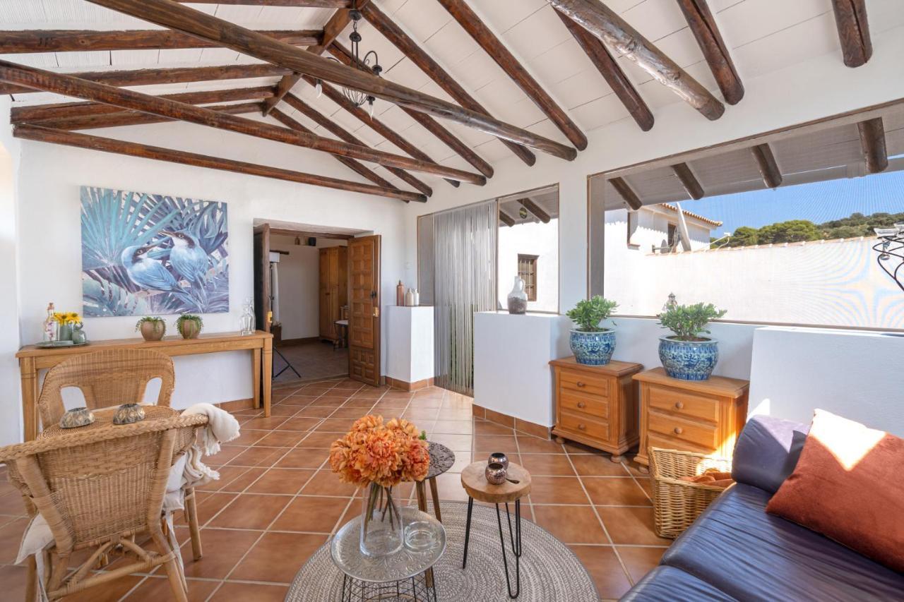 Hacienda La Buena Vida B&B En Appartementen Algarinejo Bagian luar foto