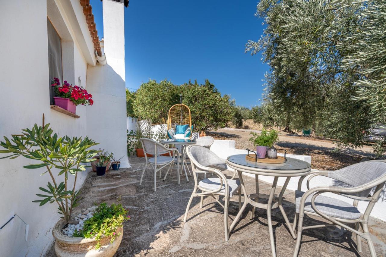 Hacienda La Buena Vida B&B En Appartementen Algarinejo Bagian luar foto