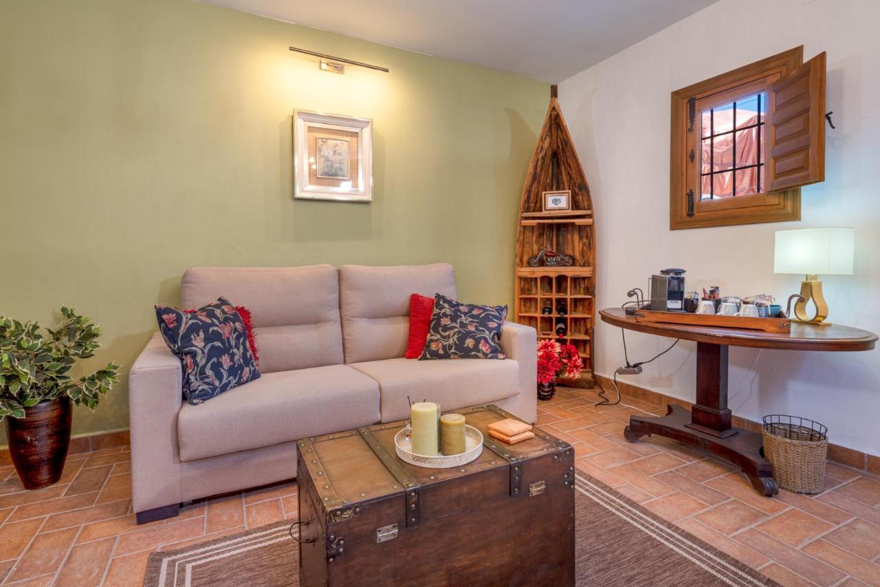 Hacienda La Buena Vida B&B En Appartementen Algarinejo Bagian luar foto